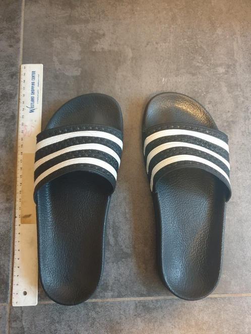 Sandales Adidas - Adilette noir pointure 39, Kleding | Dames, Schoenen, Gedragen, Slippers, Zwart, Ophalen