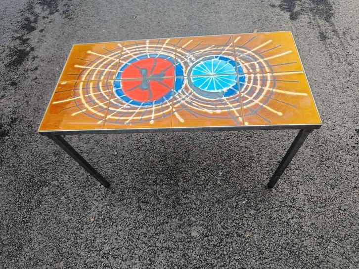 Vintage keramiek tafel Juliette Belarti jaren 70, Antiquités & Art, Antiquités | Meubles | Tables, Enlèvement