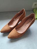 Mooie pumps maat 40, Pumps, Bruin, Ophalen of Verzenden, Zo goed als nieuw