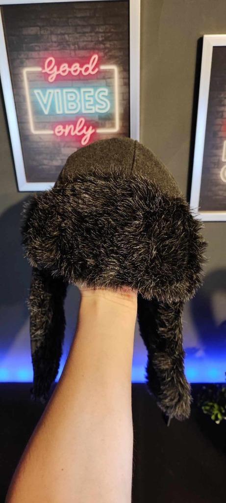Chapka en Fourrure - Excellent État, Kleding | Heren, Mutsen, Sjaals en Handschoenen, Zo goed als nieuw, Muts, Ophalen of Verzenden