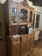 Antieke kast met mooi detail, Huis en Inrichting, Kasten | Buffetkasten, Ophalen, Gebruikt