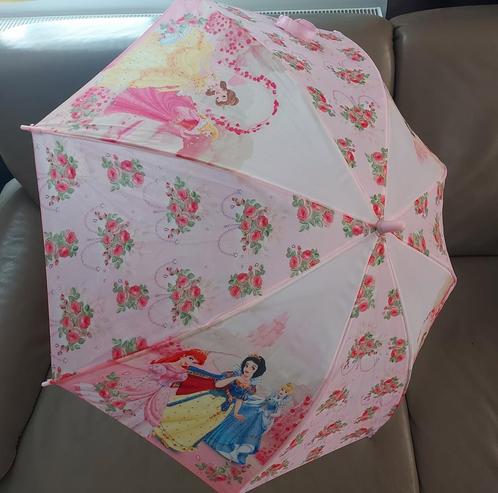 Parapluie enfant Disney Princesses, Bijoux, Sacs & Beauté, Parapluies, Comme neuf, Rose, Enlèvement