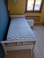 1persoonsbed, nachtkastje en 3deurs kast, Huis en Inrichting, Ophalen, Gebruikt