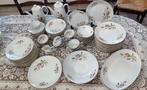 Porseleinen eet en koffieservies, Antiek en Kunst, Antiek | Servies compleet, Ophalen