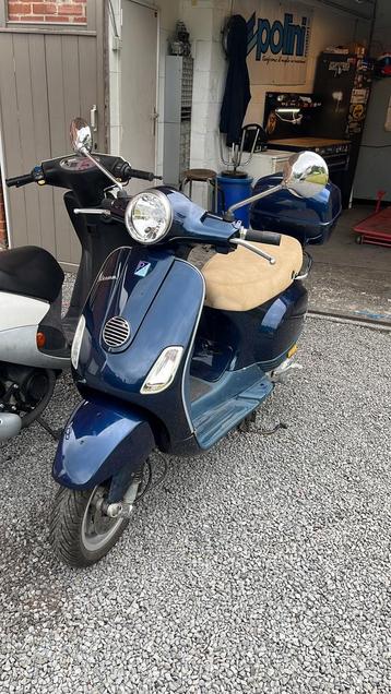 Vespa lx 50 b-klasse beschikbaar voor biedingen