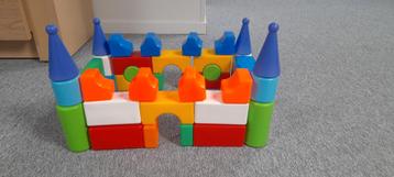 Grote zachte blokken voor kasteel beschikbaar voor biedingen