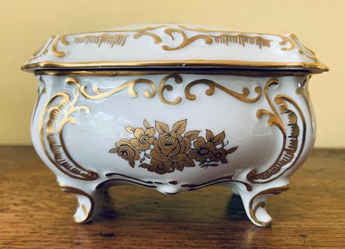 Vintage Box JL Menau Graf von Henneberg Duitsland, Antiek en Kunst, Curiosa en Brocante, Ophalen of Verzenden