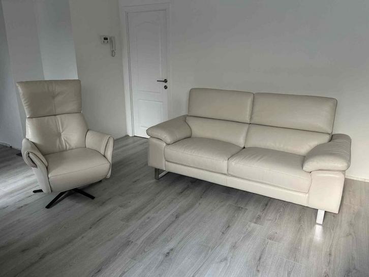 NIEUWE Salon in echt leder. 2,5 zit en Relax
1 zit, Huis en Inrichting, Zetels | Complete zithoeken, Ophalen