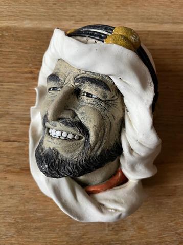 Wanddecoratie hoofd “Karim” beschikbaar voor biedingen