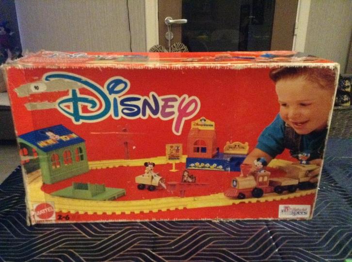 Disney Mickey Mouse & friends treinstation speelset, Verzamelen, Disney, Gebruikt, Overige typen, Mickey Mouse, Verzenden