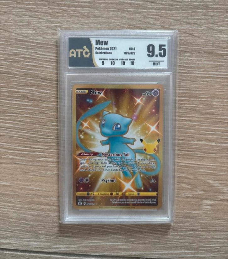 Pokémon Mew  Celebrations 2021  Gold Secret Rare  Graded 9.5, Hobby en Vrije tijd, Verzamelkaartspellen | Pokémon, Nieuw, Losse kaart