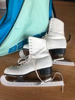 Kunschaatsen wit maat 37 met zak en mesbeschermers, Sport en Fitness, Ophalen, Gebruikt