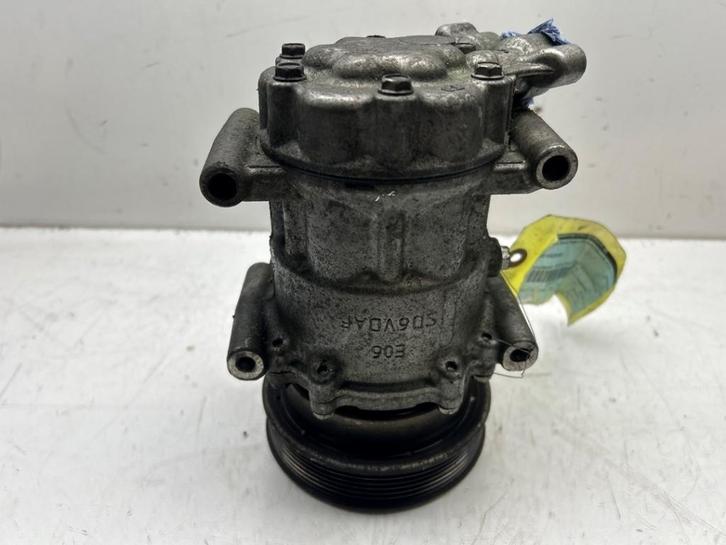 AIRCO POMP Renault Twingo II (CN) (|8200953359A|), Auto-onderdelen, Airco en Verwarming, Renault, Gebruikt