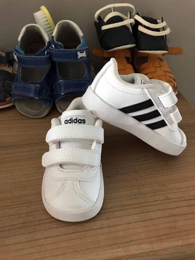 A vendre baskets Adidas, Enfants & Bébés, Vêtements de bébé | Chaussures & Chaussettes, Adidas, Garçon ou Fille, Enlèvement ou Envoi