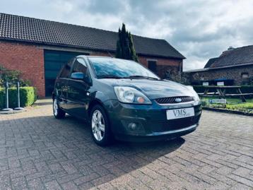 Ford Fiesta 1.4 Benzine * Garantie * Airco * beschikbaar voor biedingen