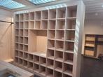 Plank en tafel voor winkel of iets anders, Ophalen