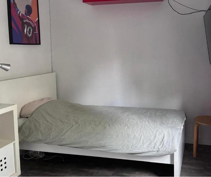 Ikea bed Malm 90x200, Kinderen en Baby's, Kinderkamer | Bedden, Gebruikt, 180 cm of meer, 85 tot 100 cm, Lattenbodem, Ophalen