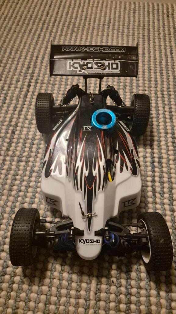 Voiture rc Kyocho inferno neo, Hobby en Vrije tijd, Modelbouw | Radiografisch | Auto's, Zo goed als nieuw, Ophalen