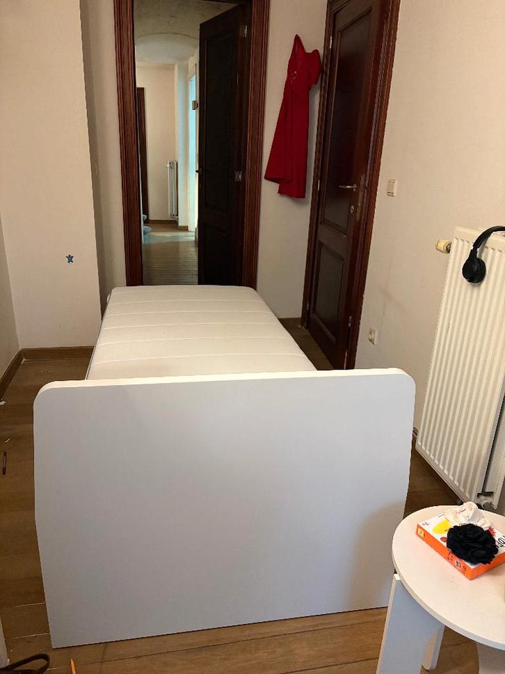 Chambre enfant complète  Lit + matelas NEUF 299€ + étagère, Maison & Meubles, Chambre à coucher | Chambres à coucher complètes