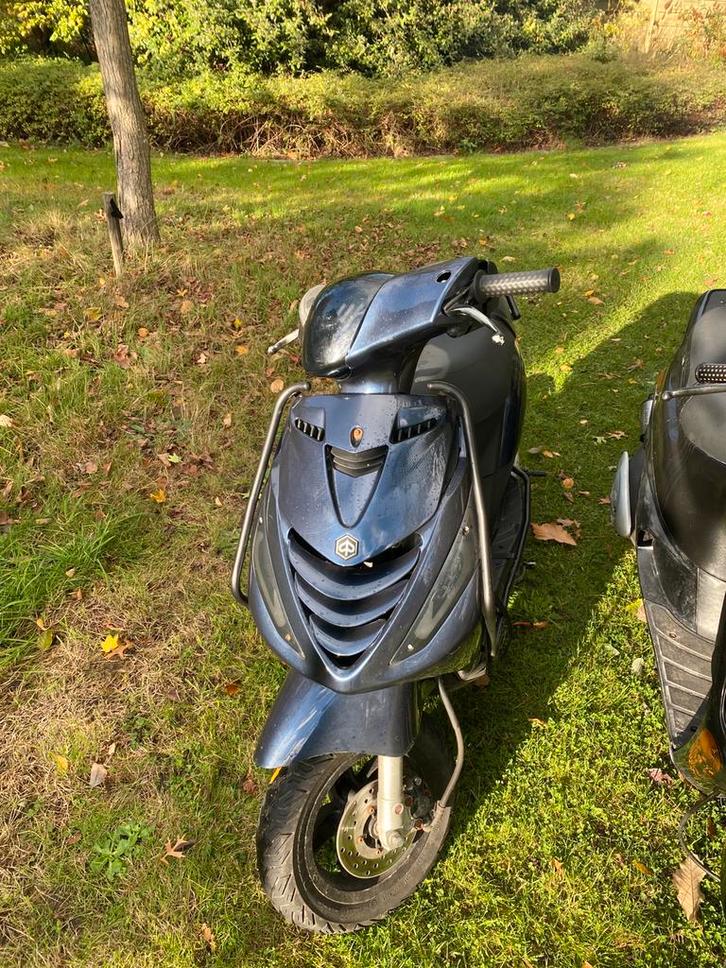 Piaggo zip 4takt, Fietsen en Brommers, Scooters | Piaggio, Gebruikt, Zip, Klasse A (25 km/u), Benzine, Ophalen