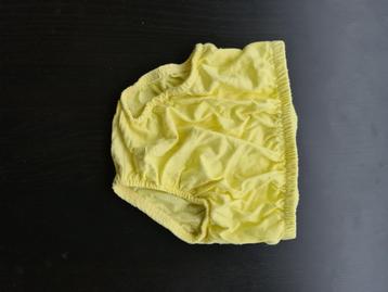 gele korte overtrek broek 68 beschikbaar voor biedingen