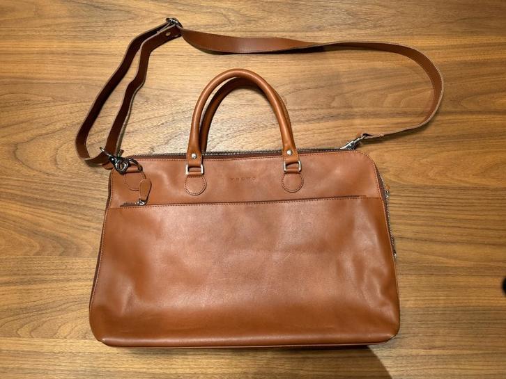 Mallette ordinateur - cartable - porte-documents en cuir, Bijoux, Sacs & Beauté, Sacs | Cartables, Neuf, Porte-documents ou Cartable