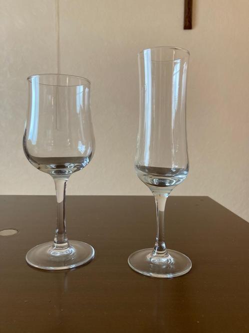 Champagne- en wijnglazen ARCOROC, perfecte staat, Huis en Inrichting, Keuken | Servies, Zo goed als nieuw, Glas of Glazen, Glas