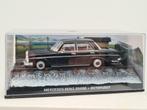 Mercedes Benz 250SE James Bond 1:43, Ophalen of Verzenden, Zo goed als nieuw, Auto, Universal Hobbies