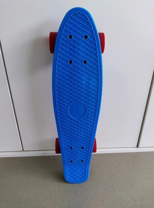 Pennyboard - Blauw board met rode wielen - Mooie staat, Verzamelen, Speelgoed, Gebruikt, Ophalen of Verzenden