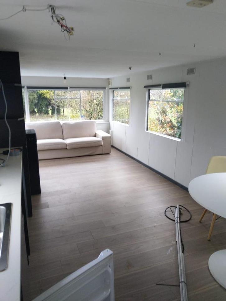 Stacaravan volledig gerenoveerd + pelletkachel, Caravans en Kamperen, Stacaravans, tot en met 2, Ophalen of Verzenden