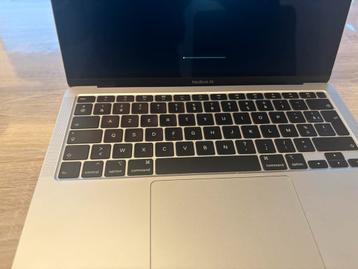 A vendre MacBook Air 2020 beschikbaar voor biedingen