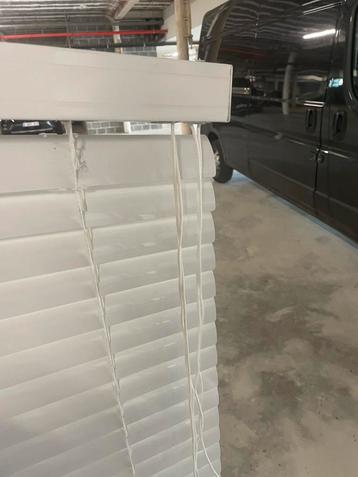 Lamellen store 200 op 107 nieuwstaat beschikbaar voor biedingen