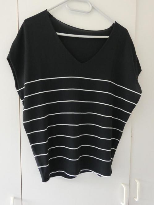 Marineblauwe blouse zonder mouwen, Kleding | Dames, Blouses en Tunieken, Zo goed als nieuw, Maat 42/44 (L), Blauw, Ophalen of Verzenden