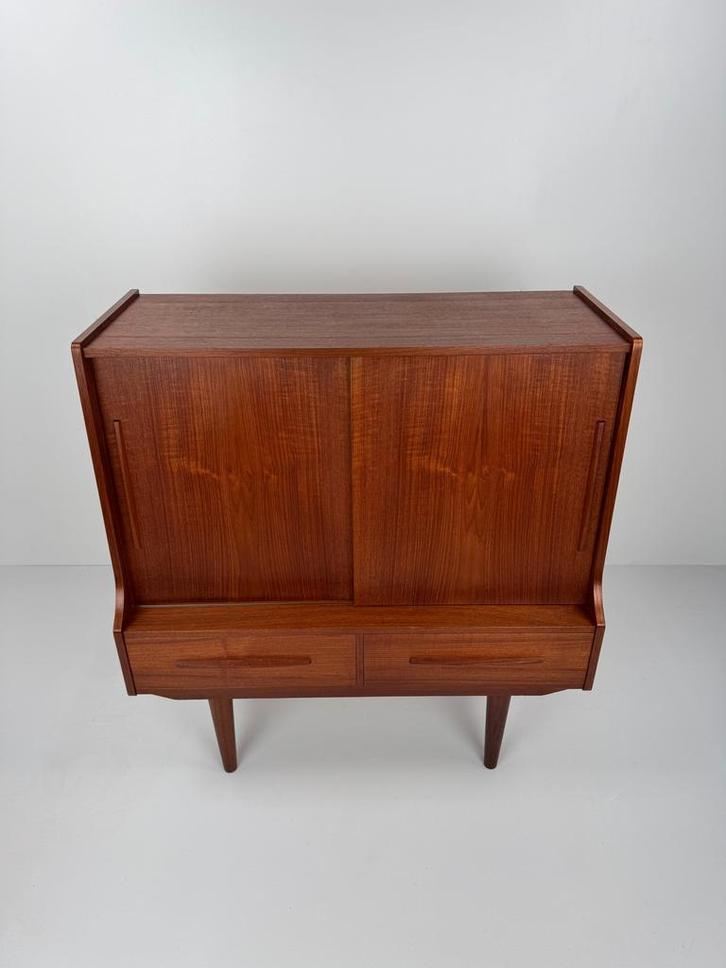 Royal Board Sweden Bar Cabinet – Scandinavian Teak Elegance, Huis en Inrichting, Kasten | Dressoirs, Zo goed als nieuw, Ophalen