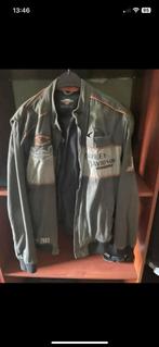 Harley Davidson vesten, Ophalen