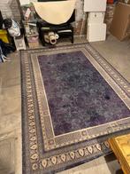 Paars groot tapijt, Ophalen, Zo goed als nieuw