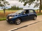 Dacia sandero // benzine // weinig km !!, Auto's, Dacia, Voorwielaandrijving, Stof, Zwart, Blauw