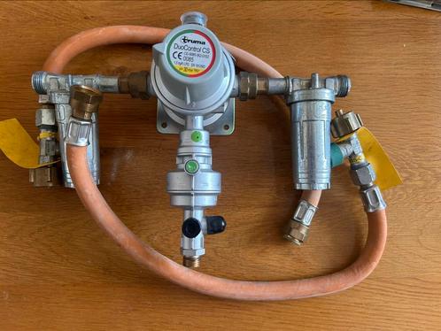 Truma duo Gasdrukregelaar voor 2 flessen, Caravans en Kamperen, Mobilhome-accessoires, Zo goed als nieuw, Ophalen of Verzenden