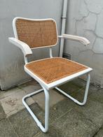 1 chaise Cesca blanche avc accoudoirs, Design Marcel Breuer, Maison & Meubles, Chaises, Comme neuf, Scandinave, vintage, design