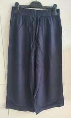Vero Moda marineblauwe driekwart broek maat S, Kleding | Dames, Blauw, Vero Moda, Ophalen of Verzenden, Driekwart