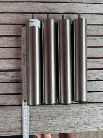 BJORLI 4 poten roestvrij staal, 20 cm beschikbaar voor biedingen