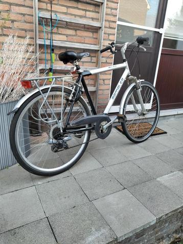Stadsfiets grijs met zwart  beschikbaar voor biedingen