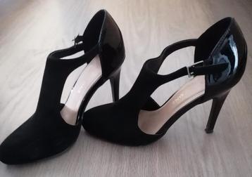 Zwarte pumps, maat 38 beschikbaar voor biedingen
