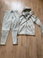 Trainingspak Adidas, maat S, zo goed als nieuw, Kleding | Heren, Sportkleding, Ophalen, Zo goed als nieuw, Maat 46 (S) of kleiner