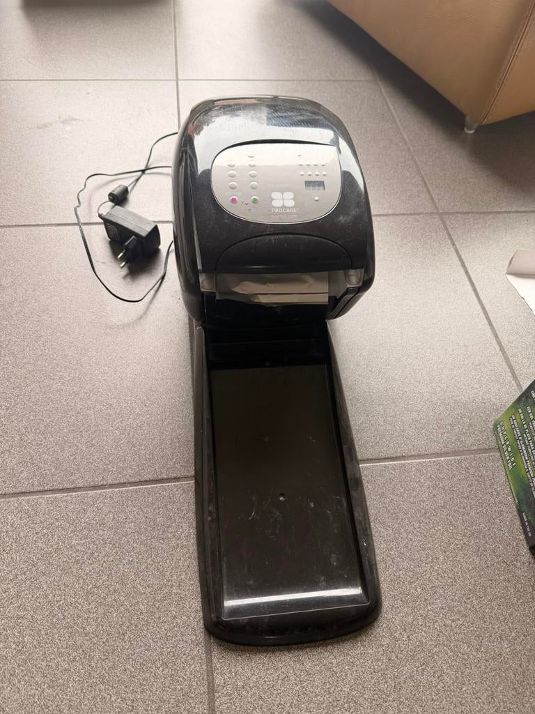 Verkoopautomaat met aluminiumfolie, Ophalen, Zo goed als nieuw