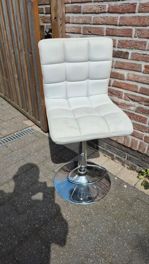 Verstelbare witte kruk, Huis en Inrichting, Barkrukken, Gebruikt, Ophalen