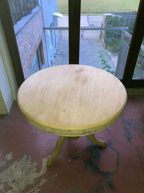 Antieke ronde tafel met centrale voet & salontafel, Antiek en Kunst, Antiek | Meubels | Tafels, Ophalen