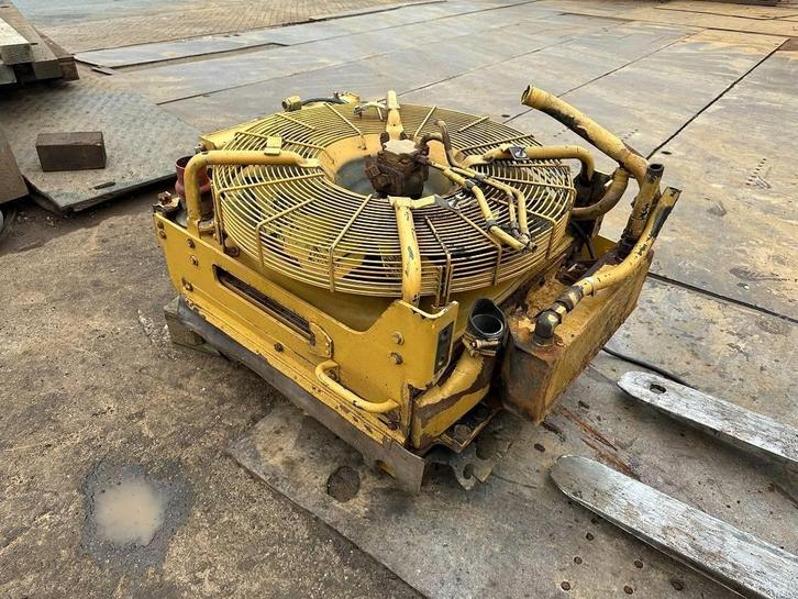 Cat 950g radiator, Auto-onderdelen, Airco en Verwarming, Gebruikt