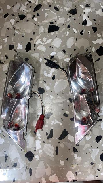 Piaggio zip achterpinker links/rechts beschikbaar voor biedingen