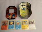 Pokémon kaarten met Charizard tin, Ophalen of Verzenden, Zo goed als nieuw, Meerdere kaarten, Foil